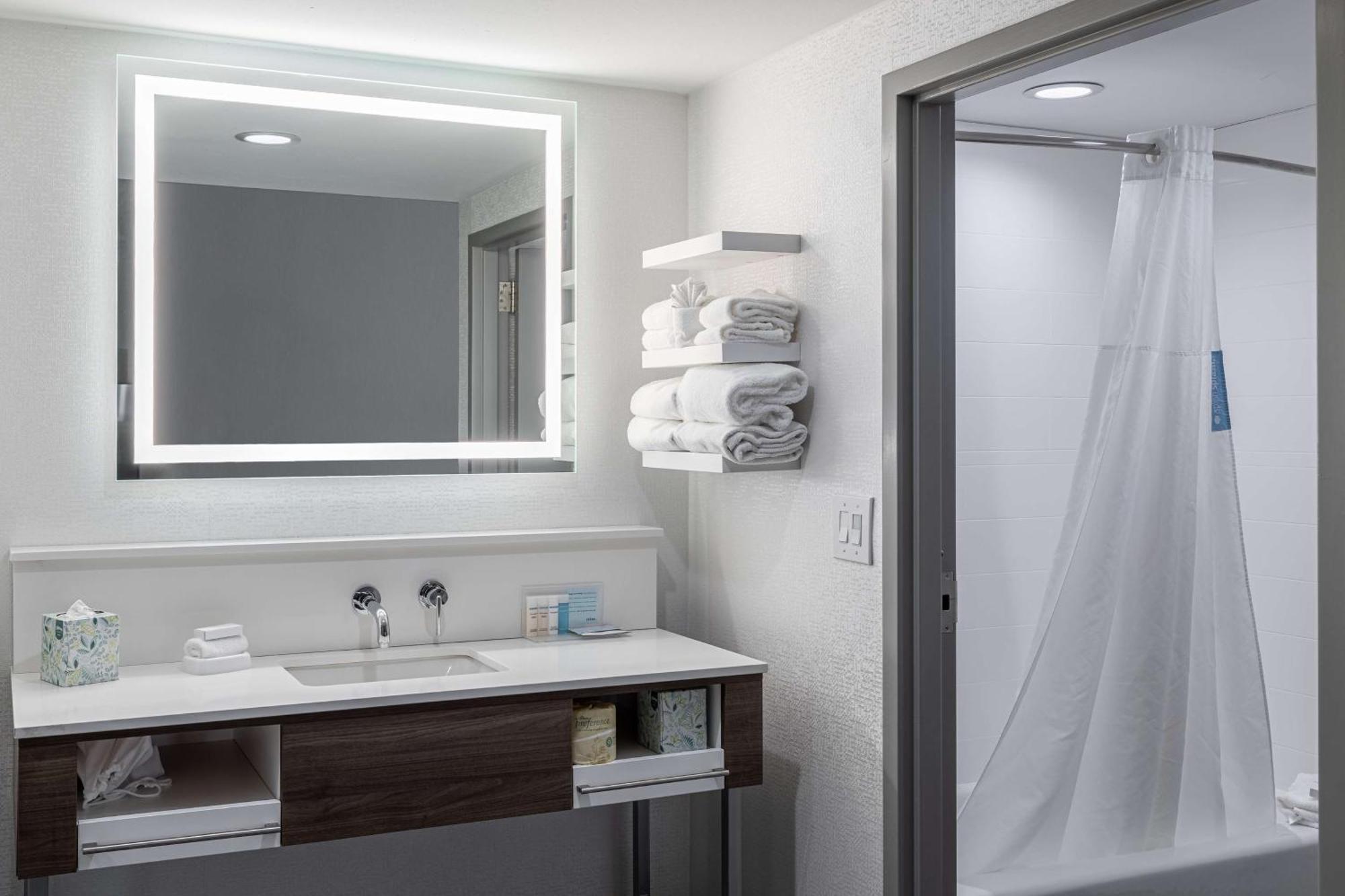 Hampton Inn Knoxville-West At Cedar Bluff Εξωτερικό φωτογραφία