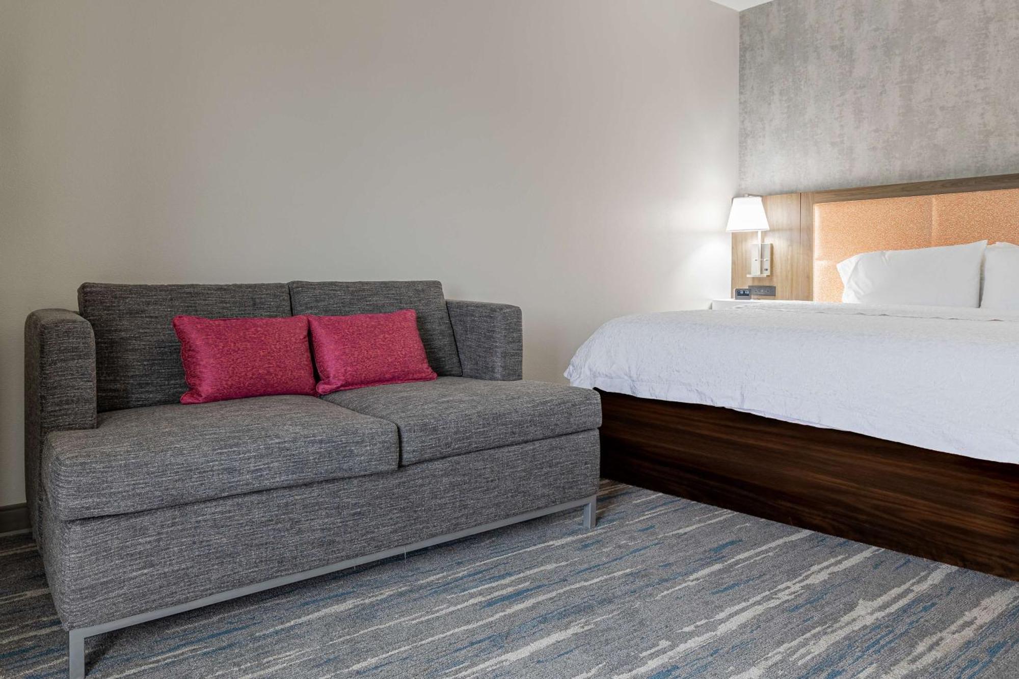 Hampton Inn Knoxville-West At Cedar Bluff Εξωτερικό φωτογραφία